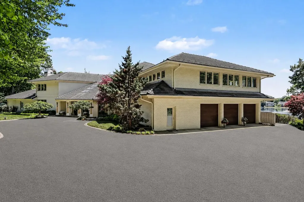 7405 Hidden Cove Place Texas Charter Township MI 49009