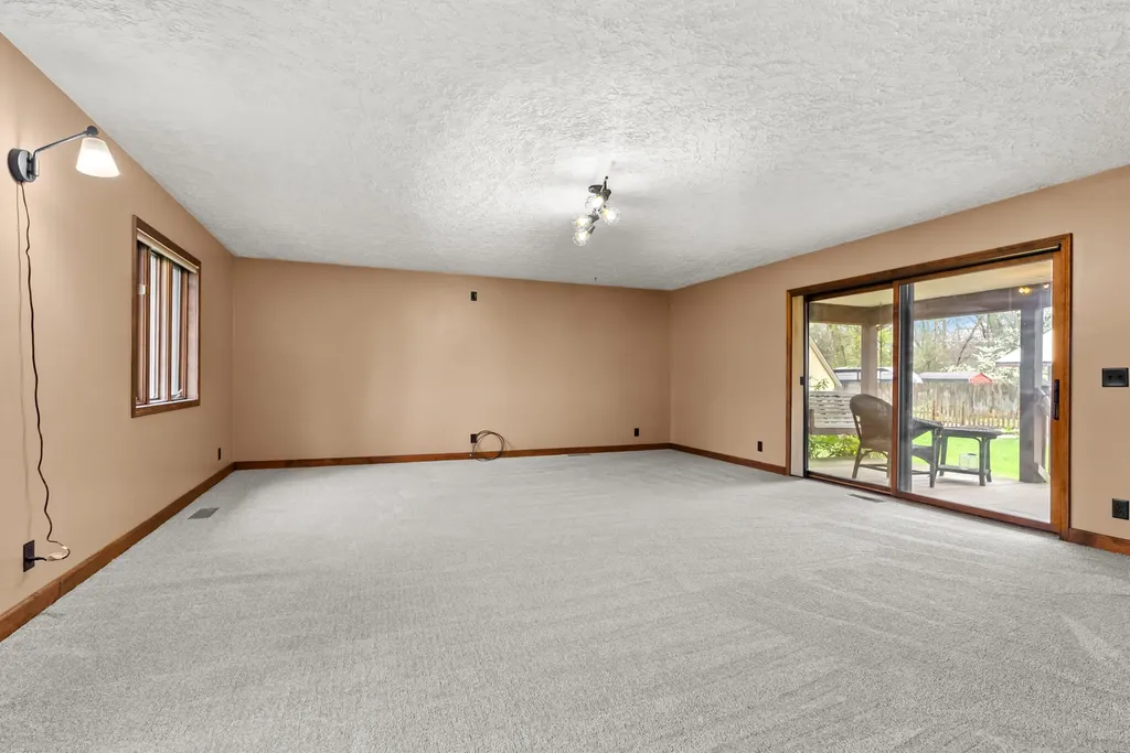 10518 Stadium Drive Texas Charter Township MI 49009