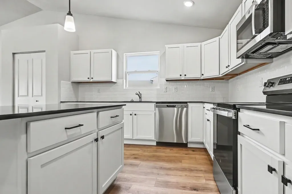 1264 Trillium Boulevard Vicksburg Village MI 49097
