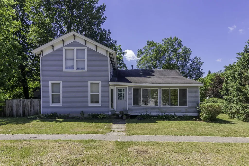 506 E 2nd Street Antwerp Township MI 49065