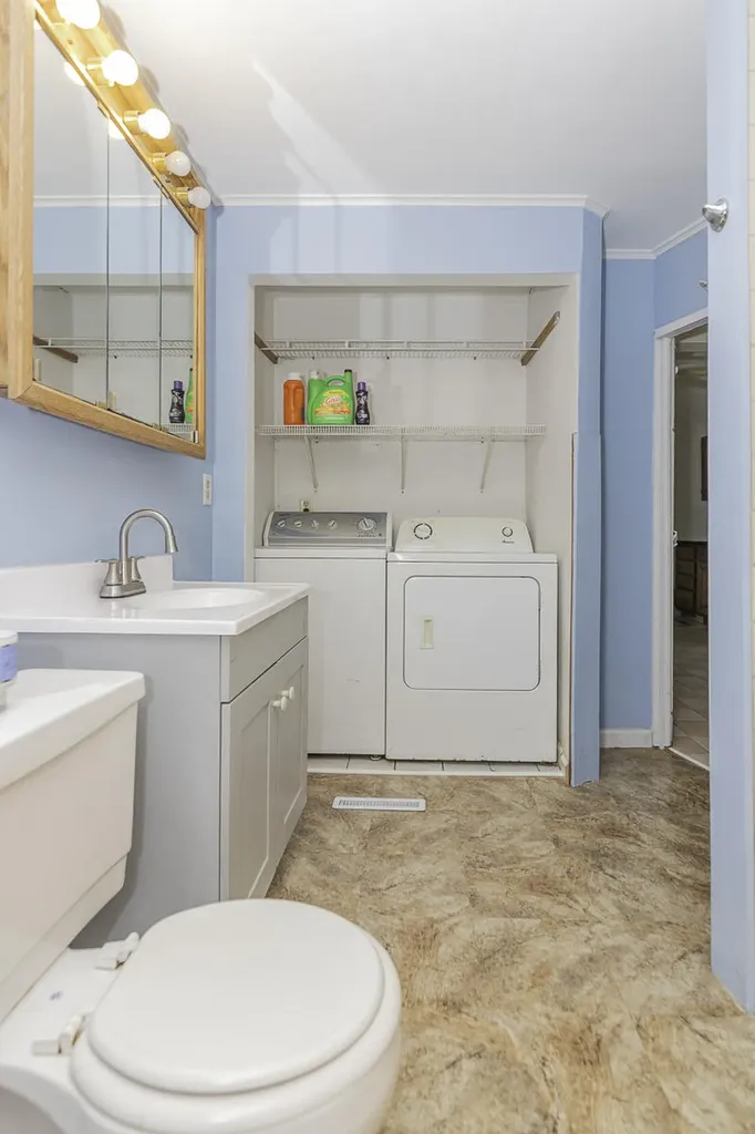 506 E 2nd Street Antwerp Township MI 49065