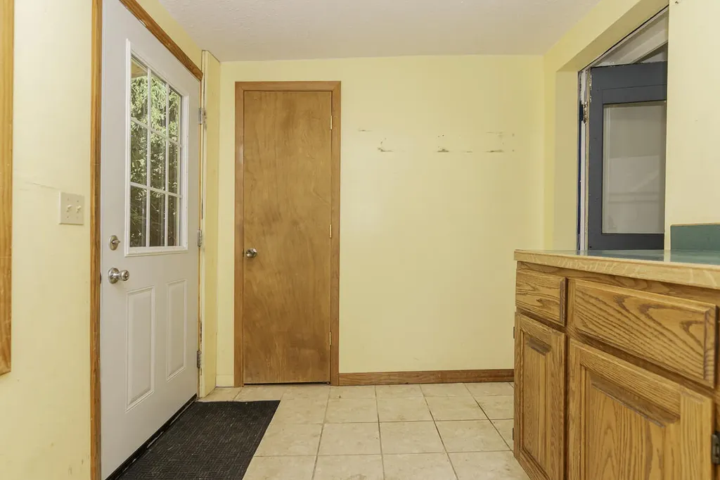 506 E 2nd Street Antwerp Township MI 49065