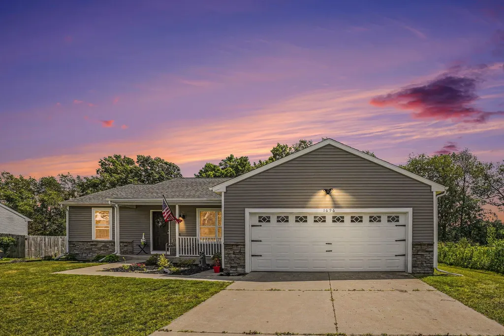 1696 Southpointe Trail Otsego Township MI 49078