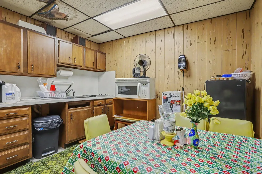 1511 Portage Street Kalamazoo City MI 49001