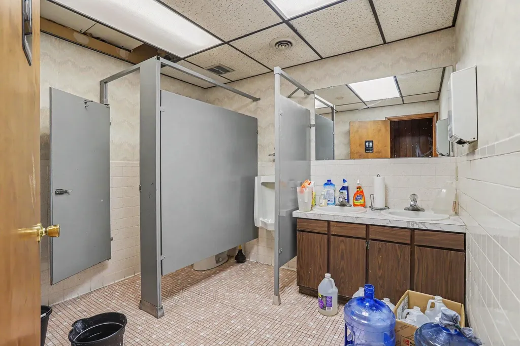 1511 Portage Street Kalamazoo City MI 49001