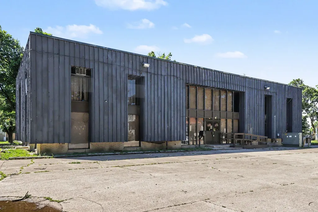 1511 Portage Street Kalamazoo City MI 49001