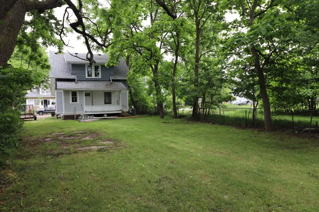 529 Ada Street Kalamazoo City MI 49007