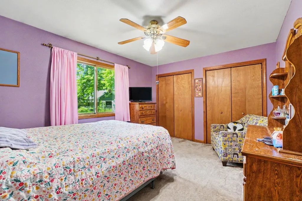 202 E Vermont Avenue White Pigeon Village MI 49099