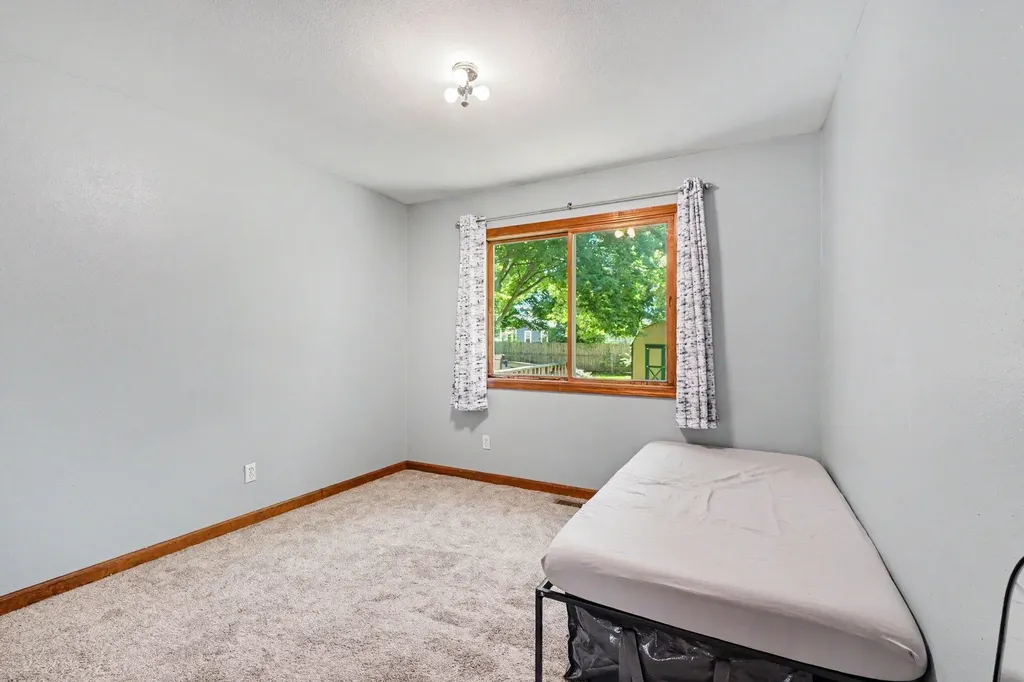 202 E Vermont Avenue White Pigeon Village MI 49099