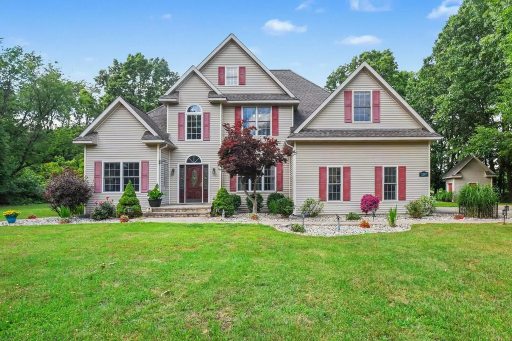 3297 W Front Street Buchanan Township MI 49107