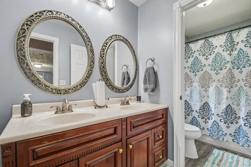 3297 W Front Street Buchanan Township MI 49107