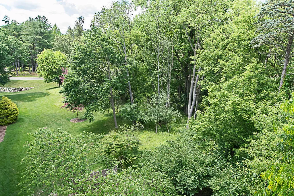 4040 Greenleaf Circle Kalamazoo City MI 49008