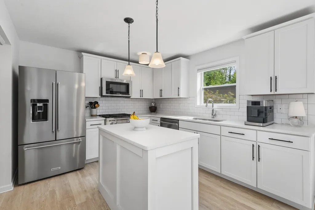 3701 Taunton Trail Portage City MI 49024