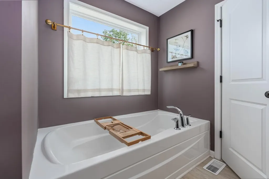 3701 Taunton Trail Portage City MI 49024