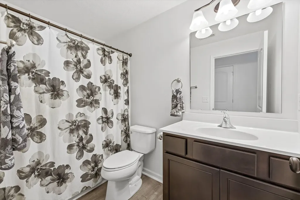 3701 Taunton Trail Portage City MI 49024