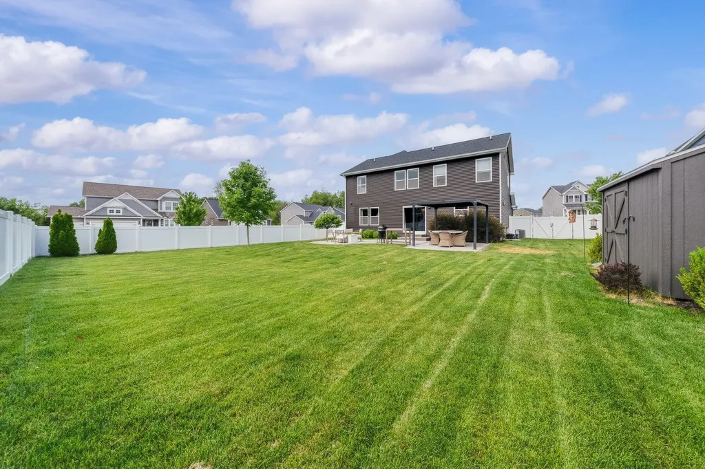 3701 Taunton Trail Portage City MI 49024