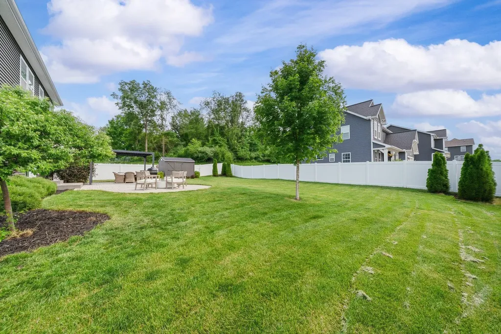 3701 Taunton Trail Portage City MI 49024