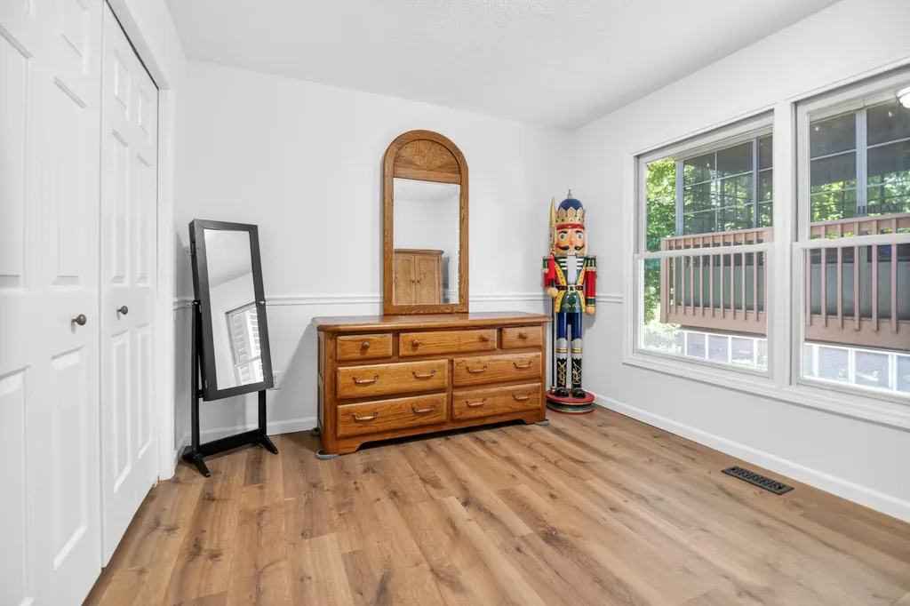 16 Christian Road Emmett Charter Township MI 49014
