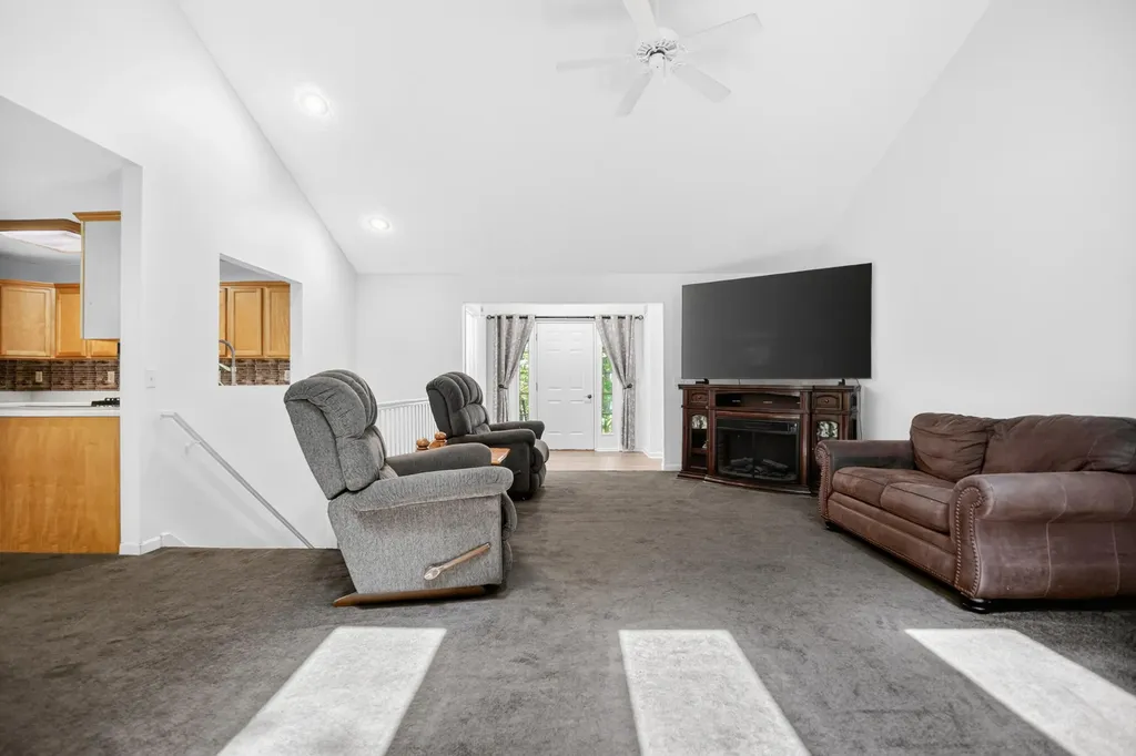 16 Christian Road Emmett Charter Township MI 49014