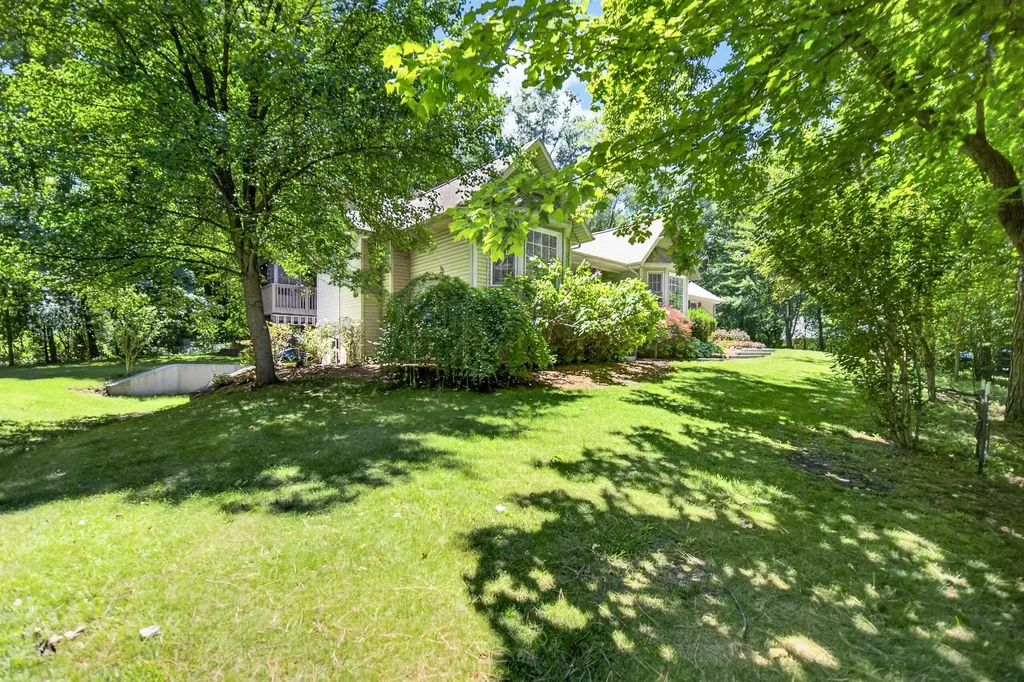 16 Christian Road Emmett Charter Township MI 49014