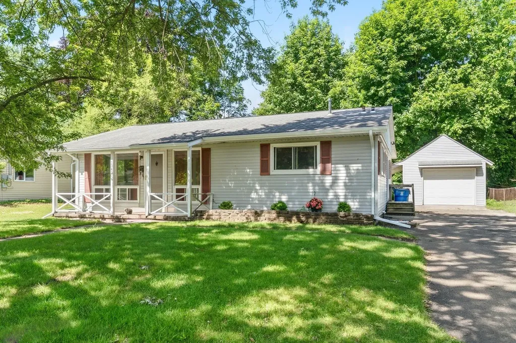 1343 Calhoun Street Kalamazoo Charter Township MI 49006