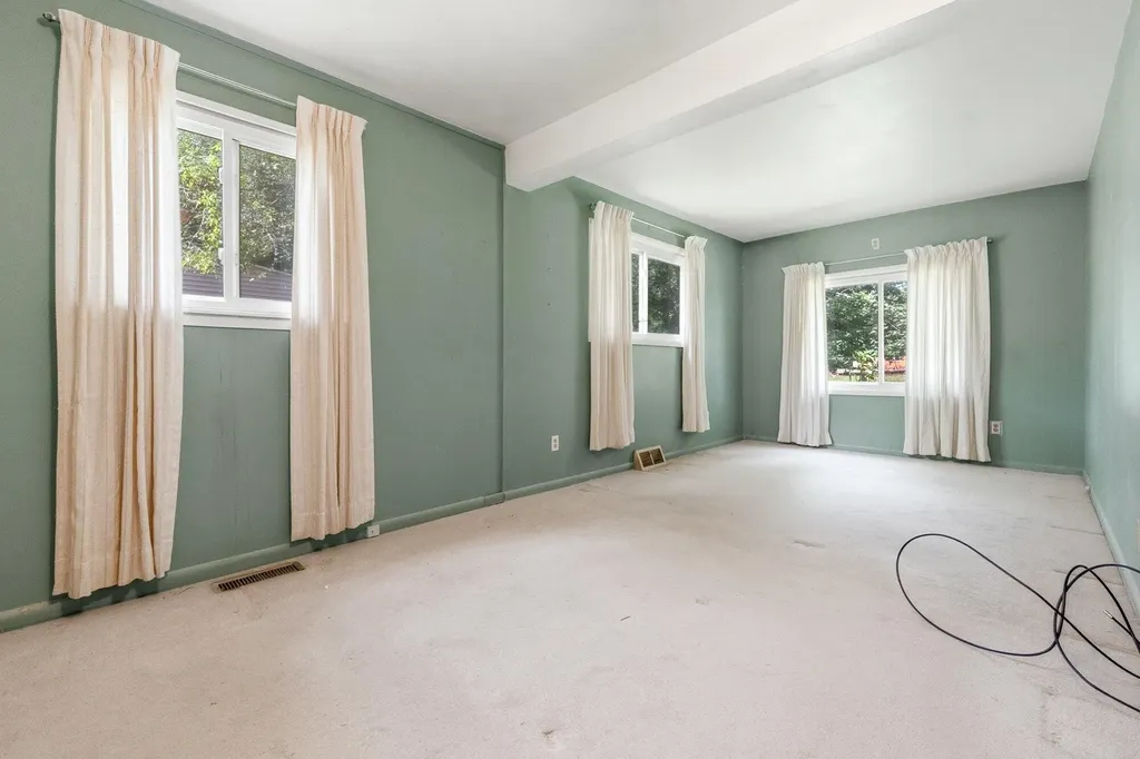 1343 Calhoun Street Kalamazoo Charter Township MI 49006