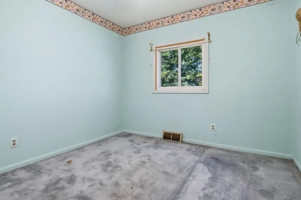 1343 Calhoun Street Kalamazoo Charter Township MI 49006