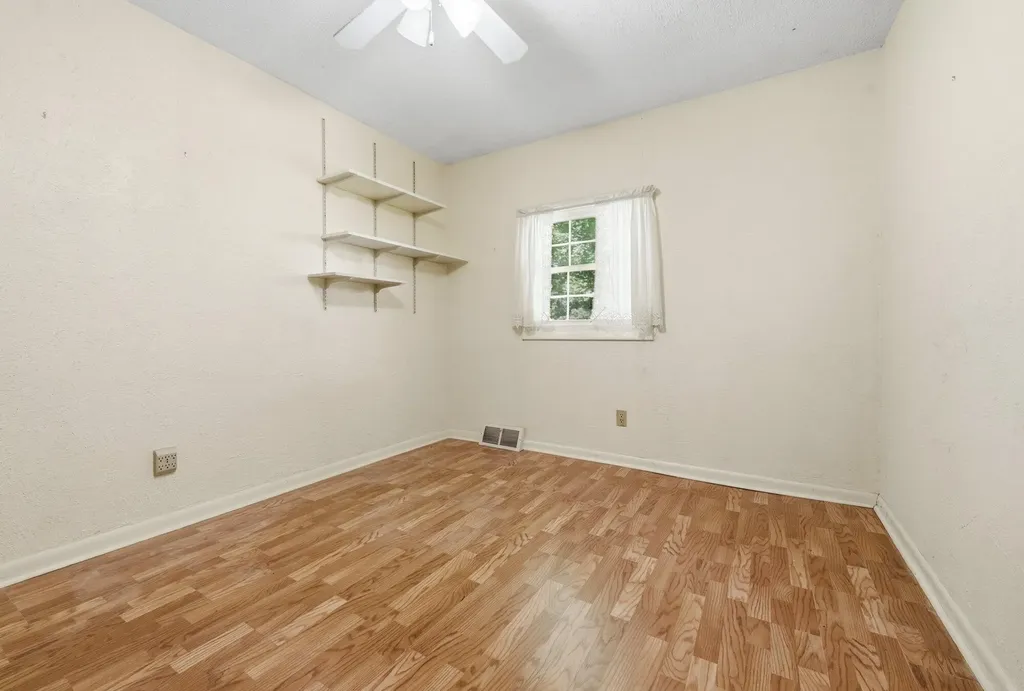 1343 Calhoun Street Kalamazoo Charter Township MI 49006