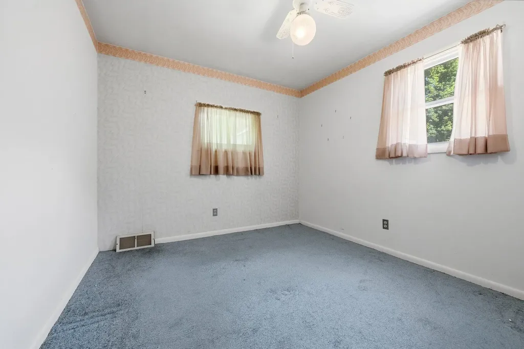 1343 Calhoun Street Kalamazoo Charter Township MI 49006