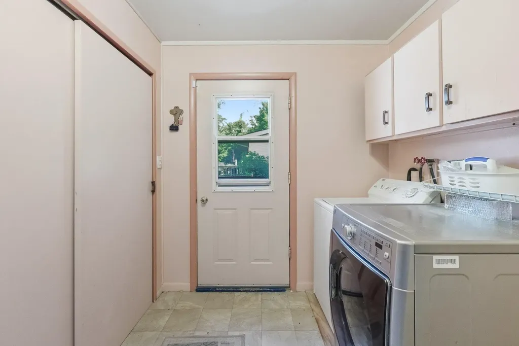 1343 Calhoun Street Kalamazoo Charter Township MI 49006