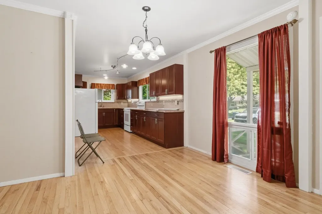 1343 Calhoun Street Kalamazoo Charter Township MI 49006