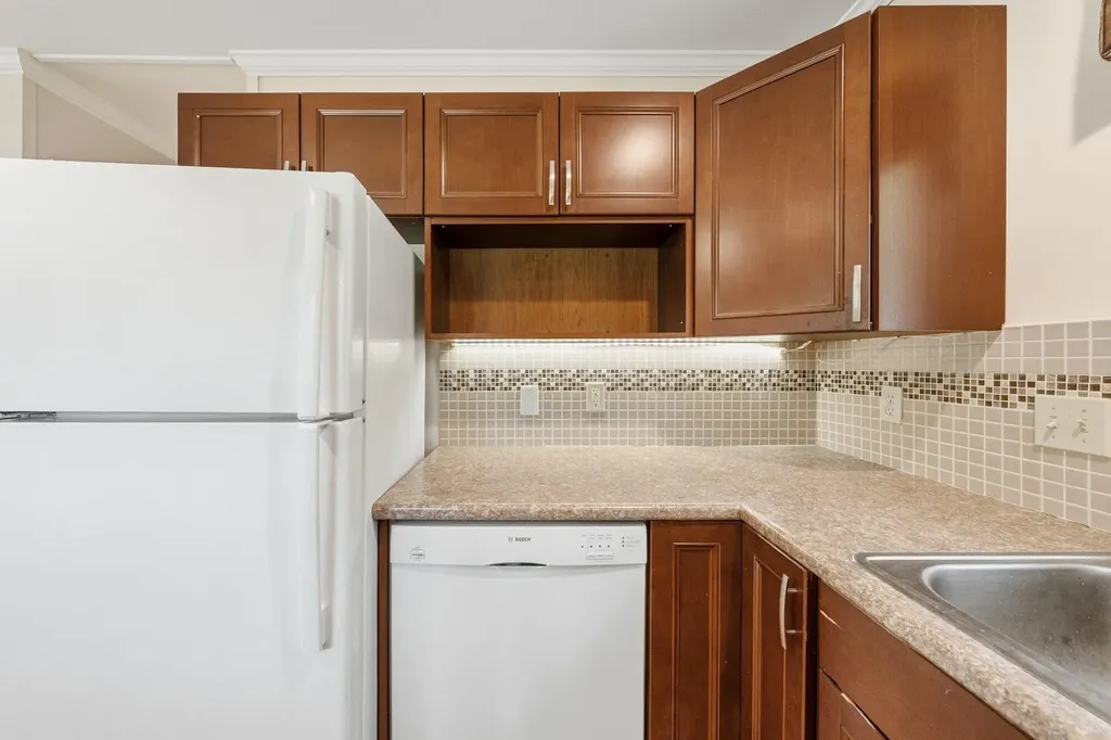 1343 Calhoun Street Kalamazoo Charter Township MI 49006