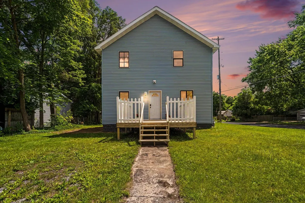 142 Rook Street Emmett Charter Township MI 49014