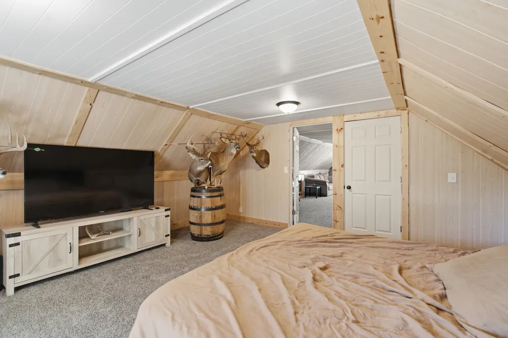 6973 Ackers Point Drive Hope Township MI 49046