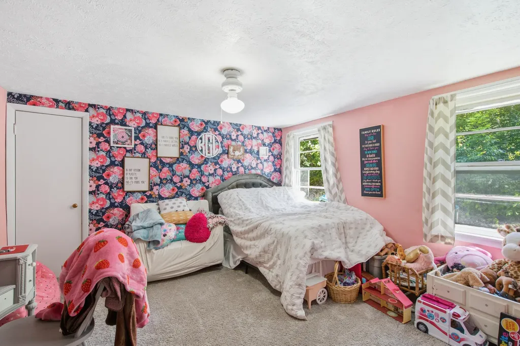 6973 Ackers Point Drive Hope Township MI 49046