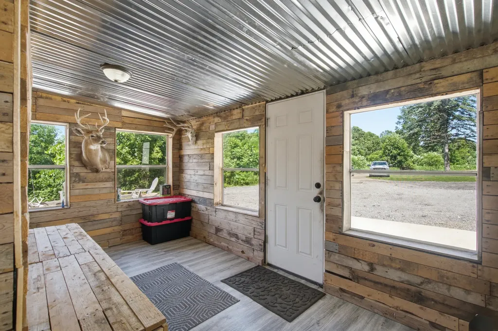 6973 Ackers Point Drive Hope Township MI 49046