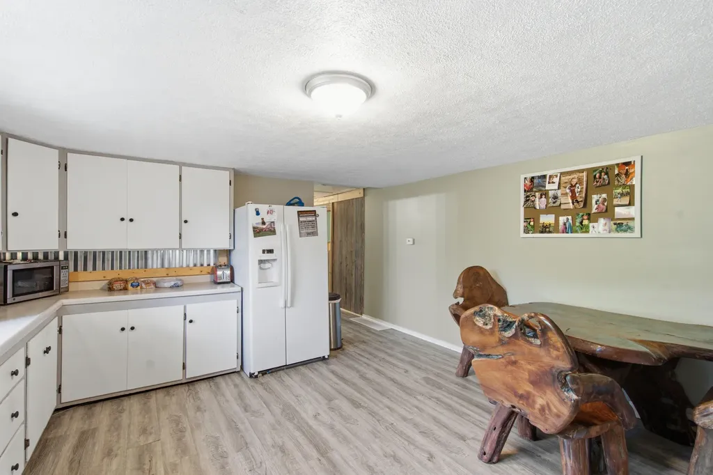 6973 Ackers Point Drive Hope Township MI 49046