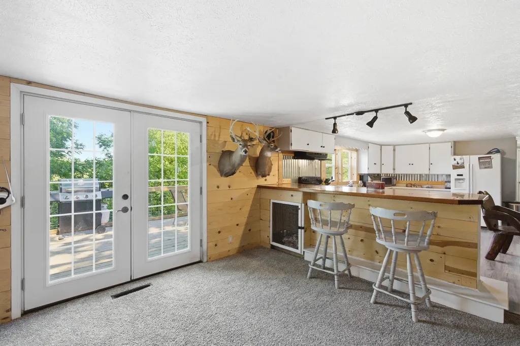 6973 Ackers Point Drive Hope Township MI 49046