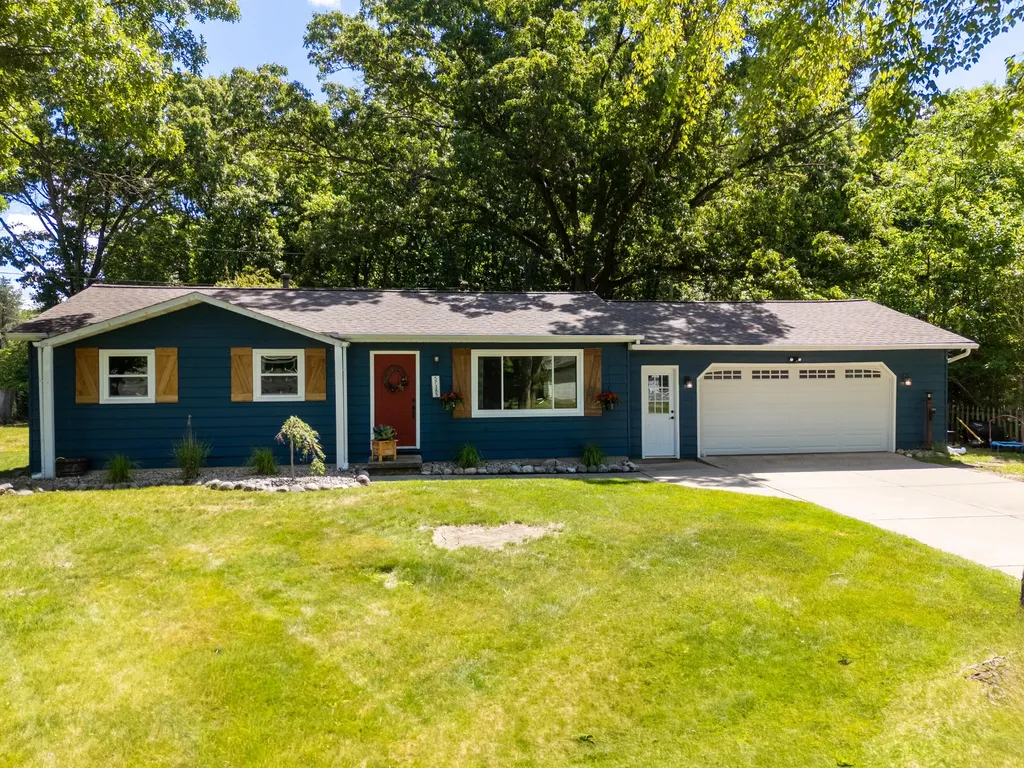 57385 Hamilton Street Mattawan Village MI 49071