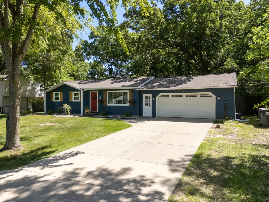 57385 Hamilton Street Mattawan Village MI 49071