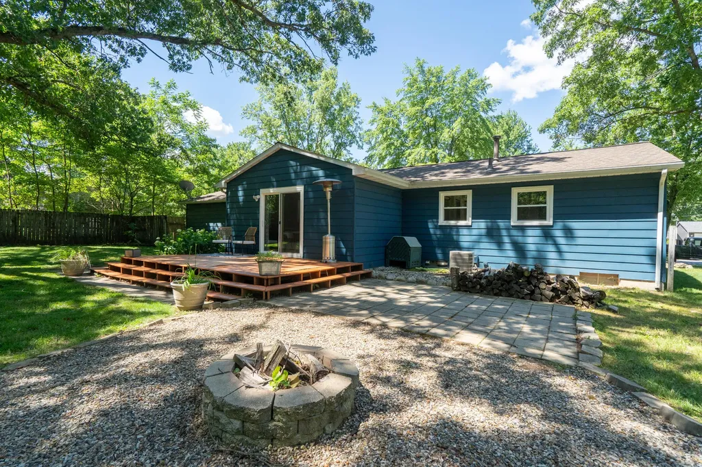 57385 Hamilton Street Mattawan Village MI 49071