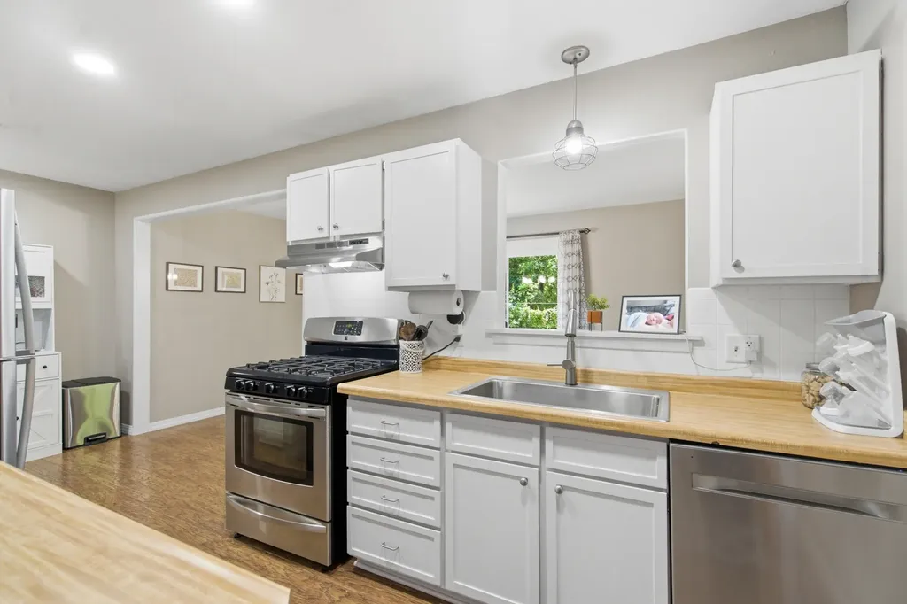 57385 Hamilton Street Mattawan Village MI 49071
