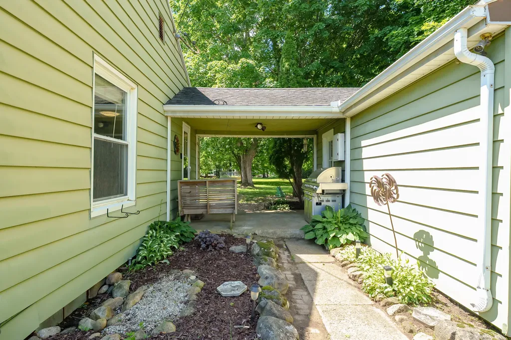 59 Boyer Drive Emmett Charter Township MI 49014