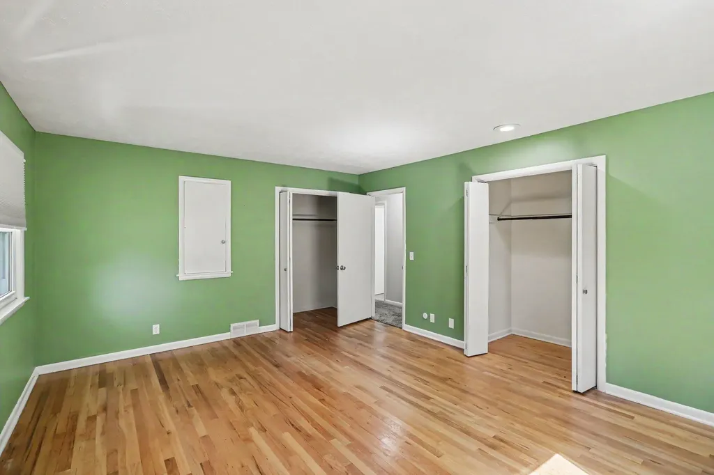 4029 Sunvalley Drive Kalamazoo City MI 49008