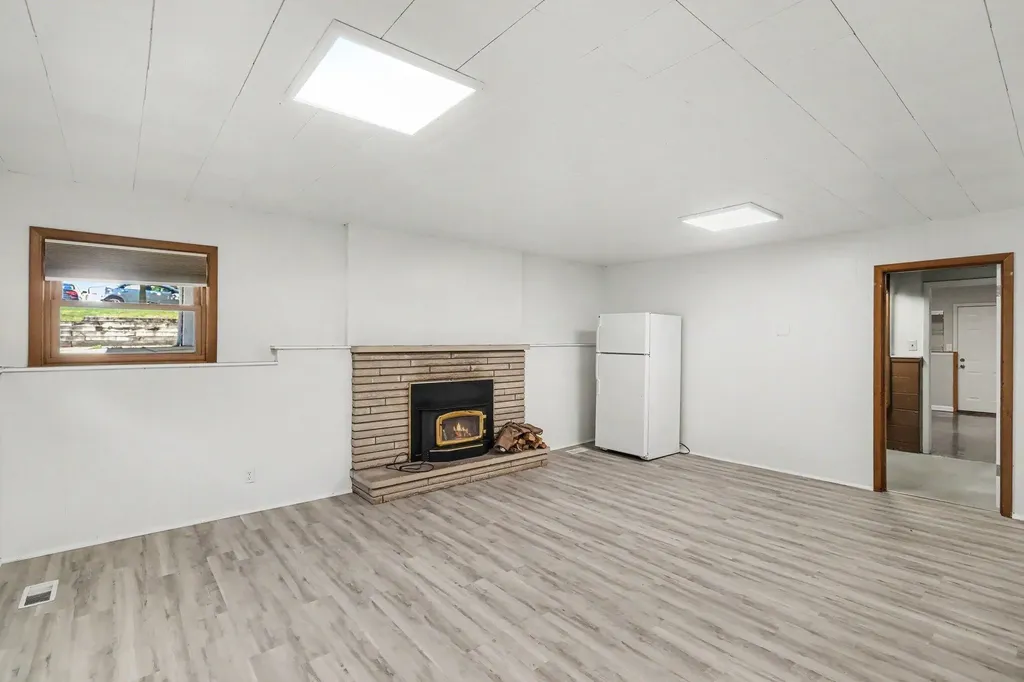 4029 Sunvalley Drive Kalamazoo City MI 49008