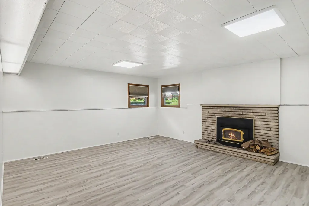 4029 Sunvalley Drive Kalamazoo City MI 49008