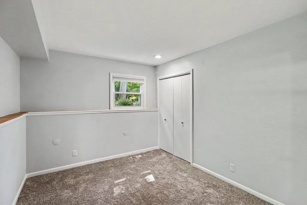 4029 Sunvalley Drive Kalamazoo City MI 49008
