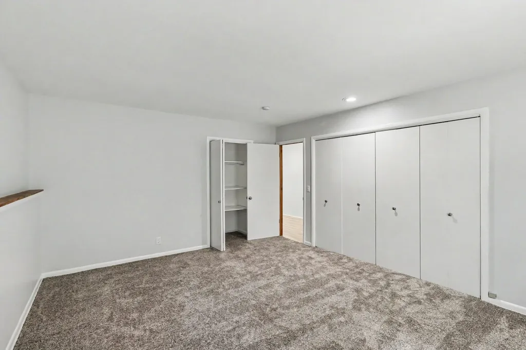 4029 Sunvalley Drive Kalamazoo City MI 49008