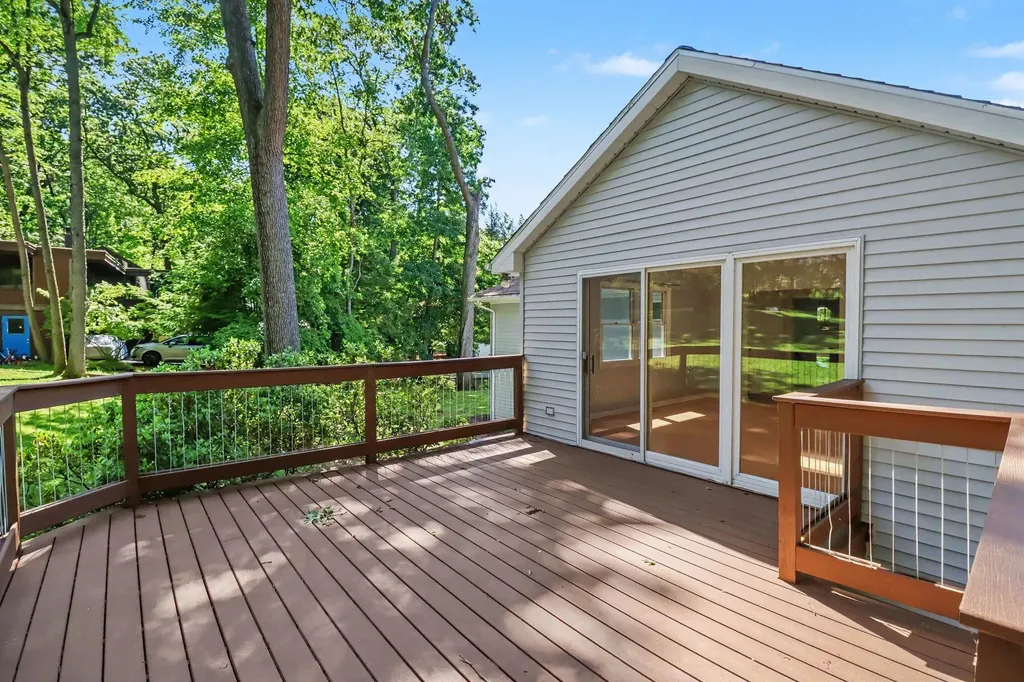 4029 Sunvalley Drive Kalamazoo City MI 49008