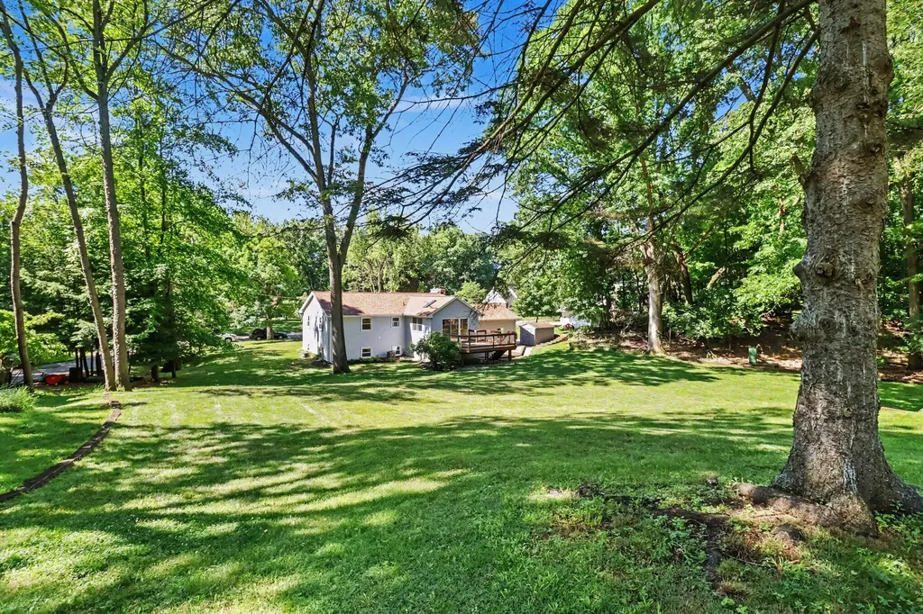 4029 Sunvalley Drive Kalamazoo City MI 49008